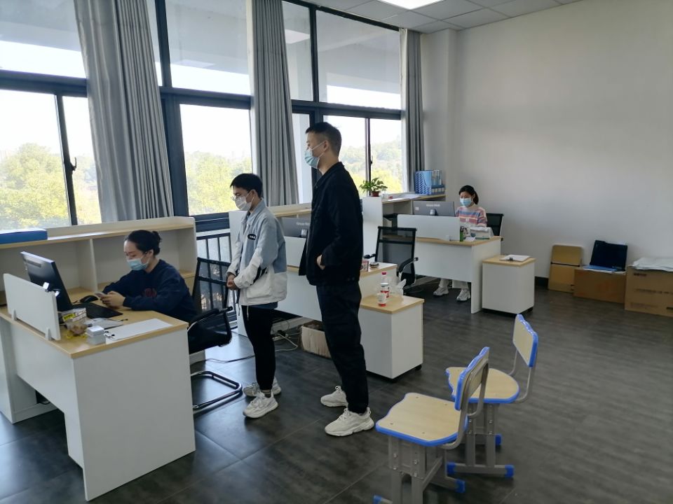 师生心连心 疫情防控我们在行动——学院公共管理系停课不停学